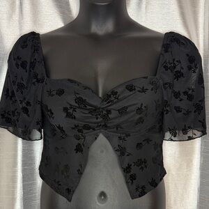 Cider Mesh Crop Top Sweetheart Neck Black Floral Sheer Women’s L Flutter Sleeve